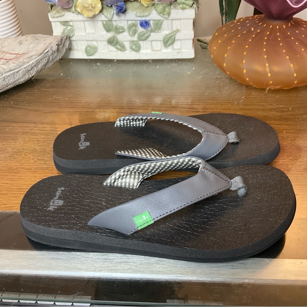 SANUK WOMENS YOGA MAT SANDALS SZ 7 - Picture 2 of 6
